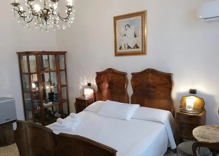 Glam Luxury Lorenzo Gasthof La Spezia