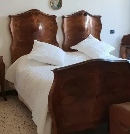 Glam Luxury Lorenzo 4* לה ספציה